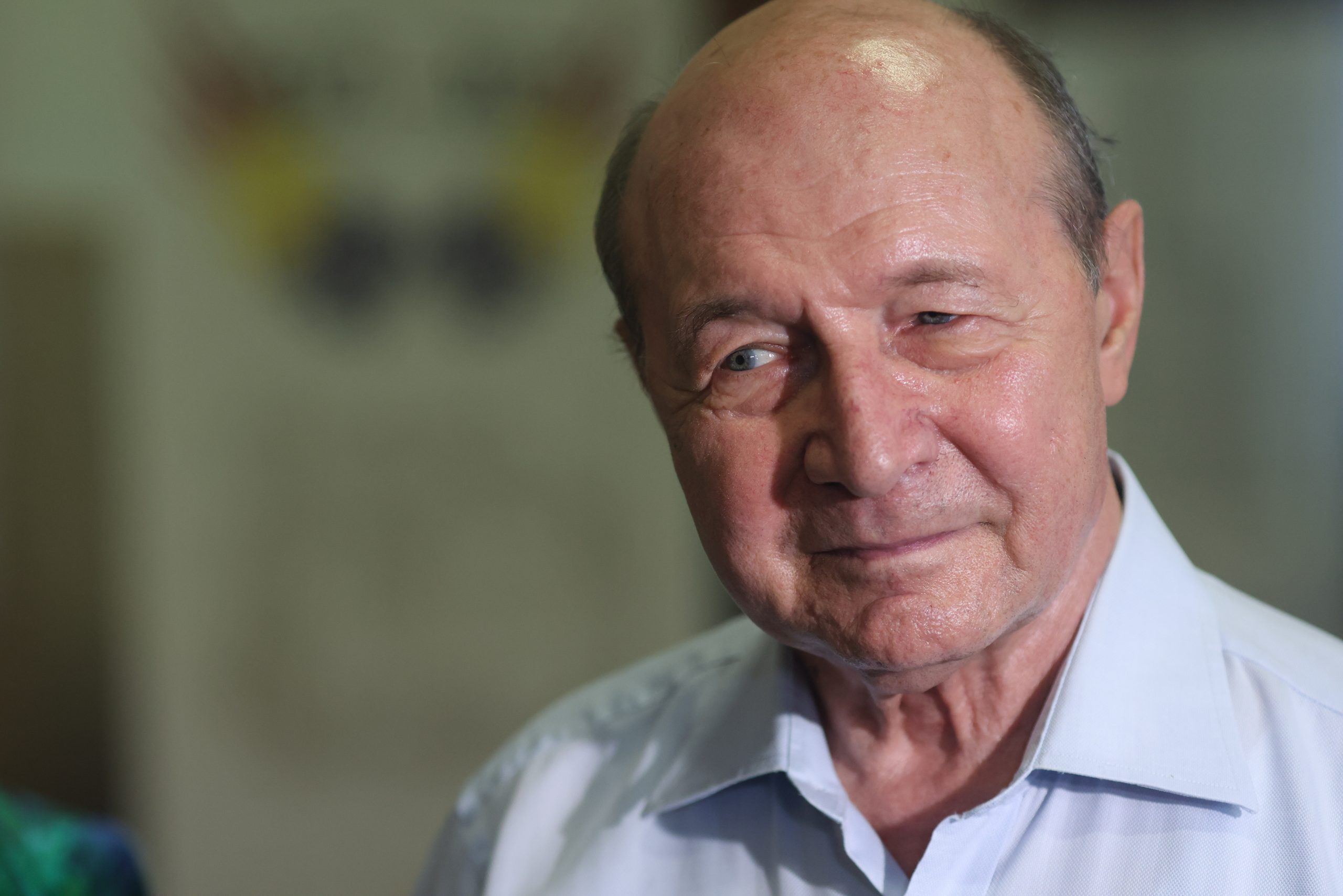 AlisoNJMutler's tweet card. Former Romanian President Traian Basescu has undergone ‘emergency’ heart surgery in Paris, according to multiple media reports. The reports said the