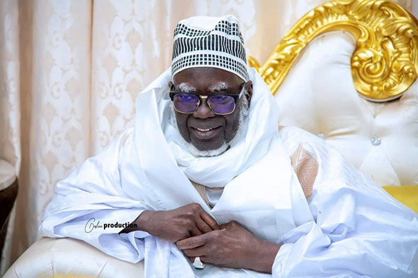 senego's tweet card. Dans une déclaration solennelle dimanche, le Khalife général des mourides a fermement dénoncé des propos récemment tenus assimilant Cheikh Ahmadou Bamba, fondateur du Mouridisme, à Dieu ou au...