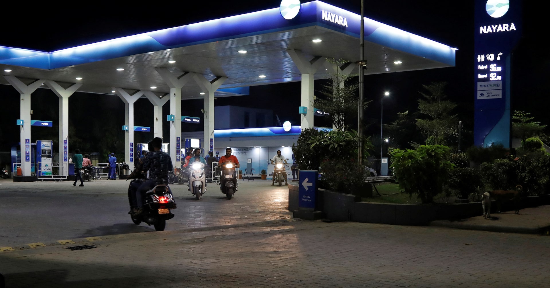 MayankBhardwaj9's tweet card. Nayara Energy, an Indian refiner part-owned by Russia's Rosneft and newly sanctioned by the European Union, has revised payment terms to sell a spot naphtha cargo in a tender issued on Monday,...