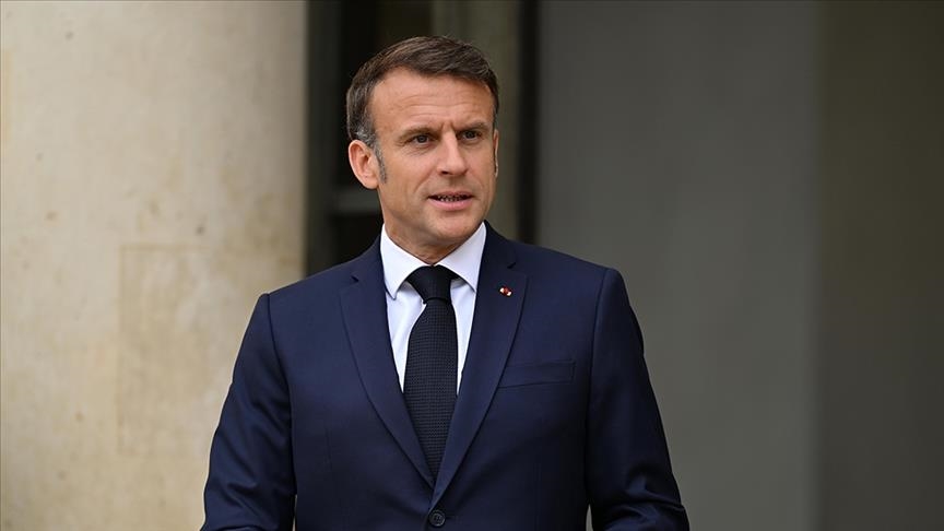 senego's tweet card. Le cycliste slovène Tadej Pogacar a remporté dimanche 27 juillet son quatrième Tour de France, terminant la course sur les Champs-Élysées à Paris. Le président français Emmanuel Macron l’a félicité...