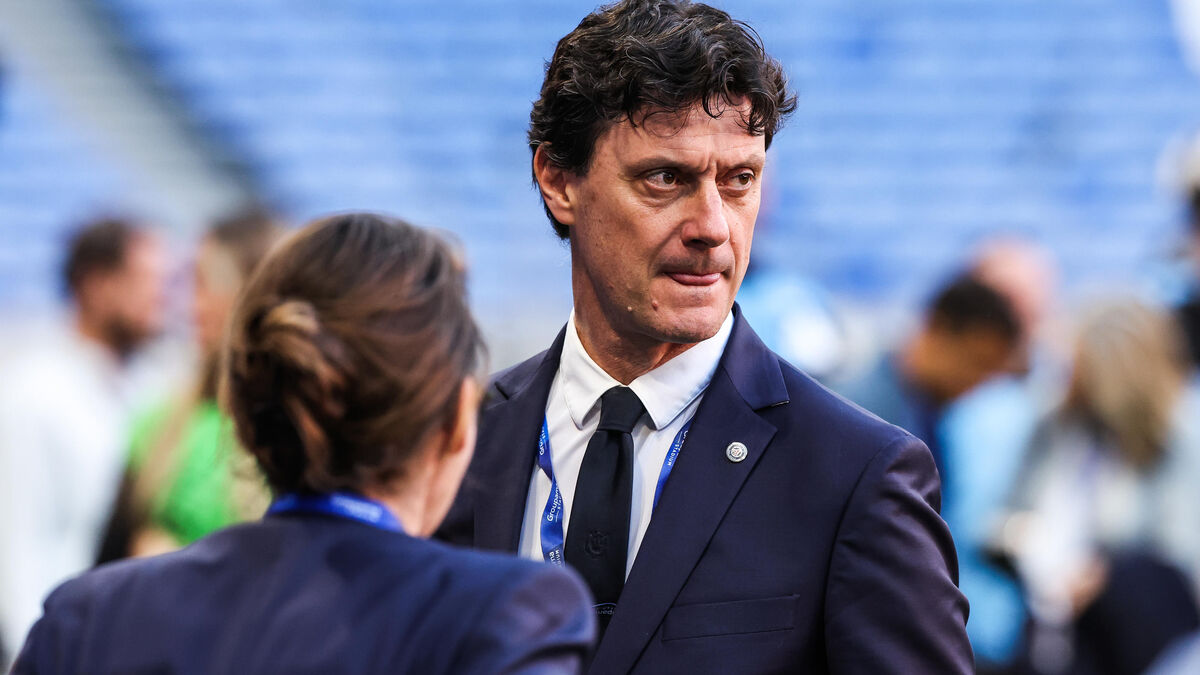 B_Quarez's tweet card. INFO LE PARISIEN. Le mercato du PSG féminin s’anime avec l’arrivée au milieu de la jeune promesse québécoise Florianne Jourde (20 ans).