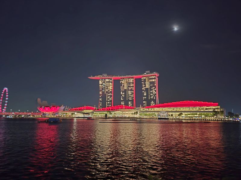REClosureDEX's tweet card. Just back from Ripple Apex in Singapore and finishing up client meetings in Dubai and Abu Dhabi — the pace of innovation in tokenized finance and real estate is breathtaking. From government-issued...