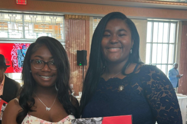 MSharet81's tweet card. Ne’Kiya Jackson and Calcea Johnson of Louisiana published a new study proving the Pythagorean theorem using trigonometry, a feat mathematicians long thought could not be done