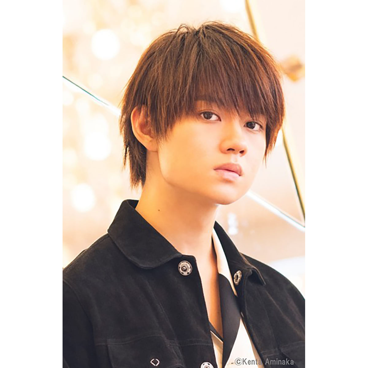 entamenext's tweet card. 佐野勇斗が出演中のNHK土曜ドラマ『ひとりでしにたい』（NHK総合）第5話が、7月26日（土）に放送された。【関連写真】綾瀬はるか主演『ひとりでしにたい』場面カット【5点】本作は、人類普遍かつ永遠のテーマをトコトン突き詰めた前代未聞の社会派