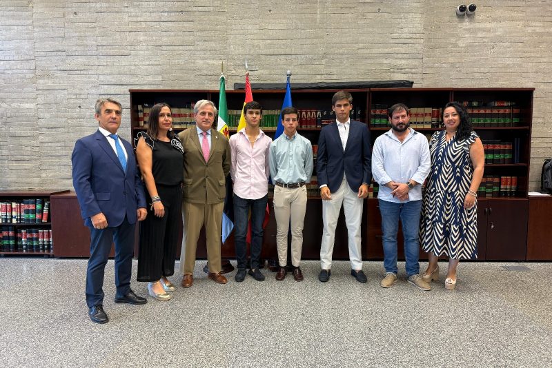 CircuitoExtr's tweet card. Un acto, celebrado en Mérida, donde también han estado presentes las diputaciones de Badajoz y Cáceres, así como el presidente de la Fundación Toro de Lidia En la mañana de hoy se ha celebrado la...