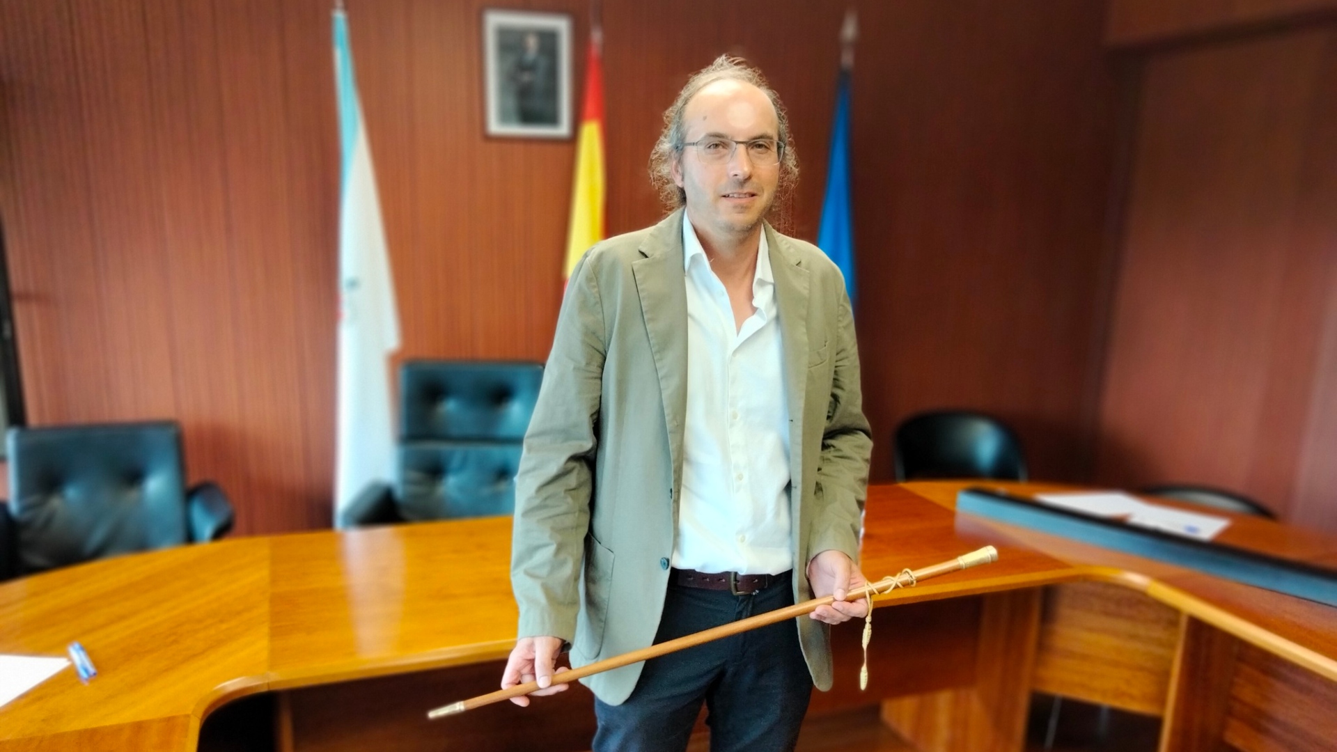 enfoquesgal's tweet card. Movemento Veciñal de Touro perderá el bastón de mando en una moción de censura con el voto de Darío Rey, que apoyará al PP a cambio de que no apoye la mina hasta que haya un consenso social