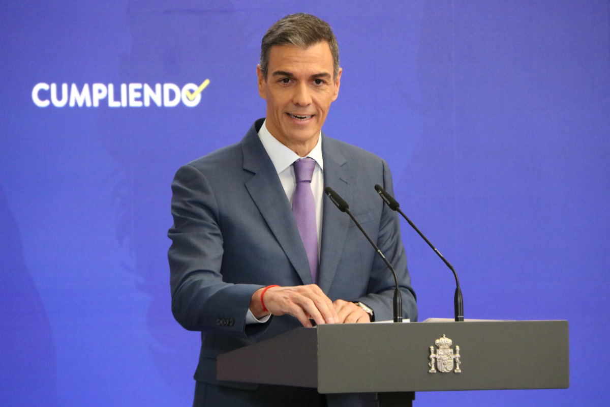 LaRepublicaCat's tweet card. El president espanyol afirma que esgotarà la legislatura i es compromet a presentar els pressupostos, mentre diu que "l'amnistia és per a superar el 2017"