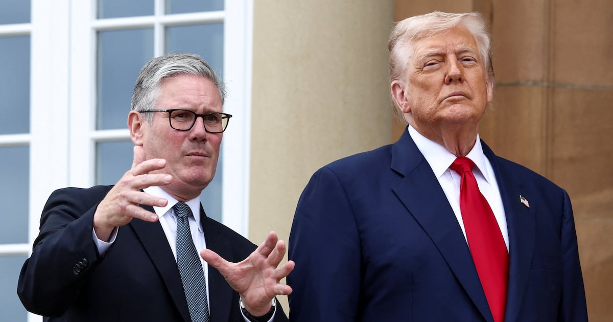 HmmmNiceee's tweet card. The president and U.K. Prime Minister Keir Starmer had their comments to the media almost drowned out by the musical stylings of a nearby piper.