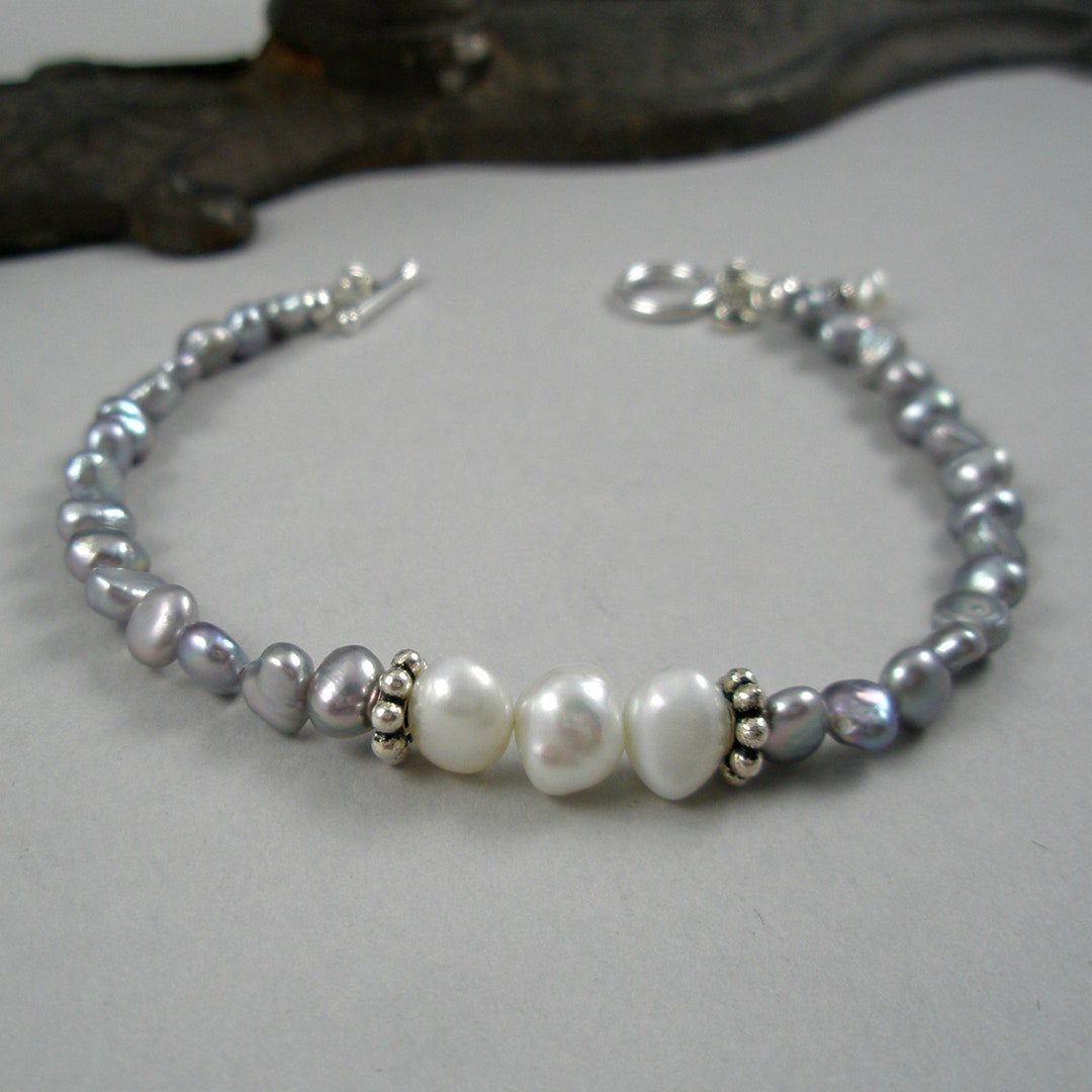 stoneberri's tweet card. This Beaded Bracelets item by Stoneberri has 2 favorites from Etsy shoppers. Ships from Round Hill, VA. Listed on Jun 27, 2025