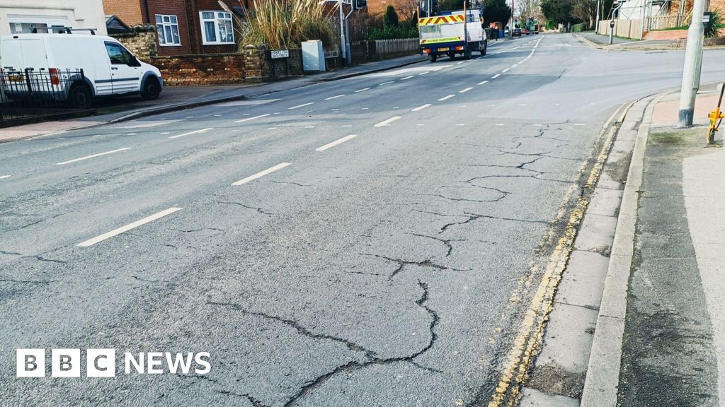 RadioHumberside's tweet card. Damaged kerbs and channels will be replaced on Newgate Street in Cottingham, the council says.