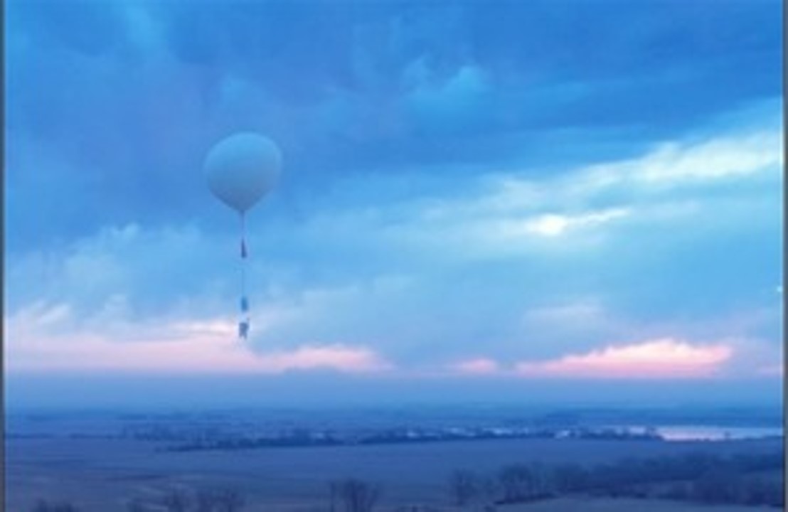 NextGen_Defense's tweet card. The UK Ministry of Defence's spy balloons offer near-continuous ISR, remote control, and wide-area coverage for military and civilian use.