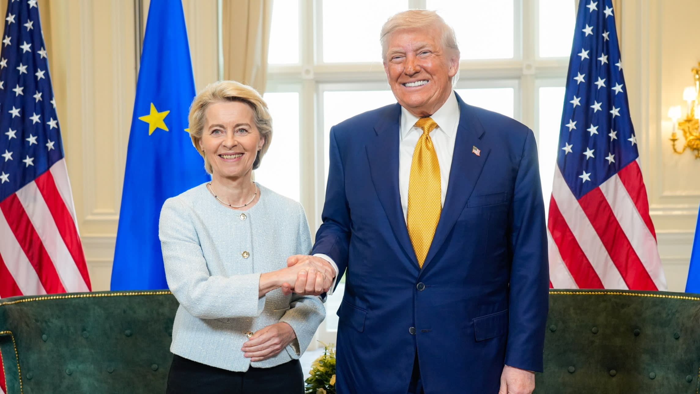 valentinapop's tweet card. Most exports from bloc to face 15% tariffs while European market will open to more American imports