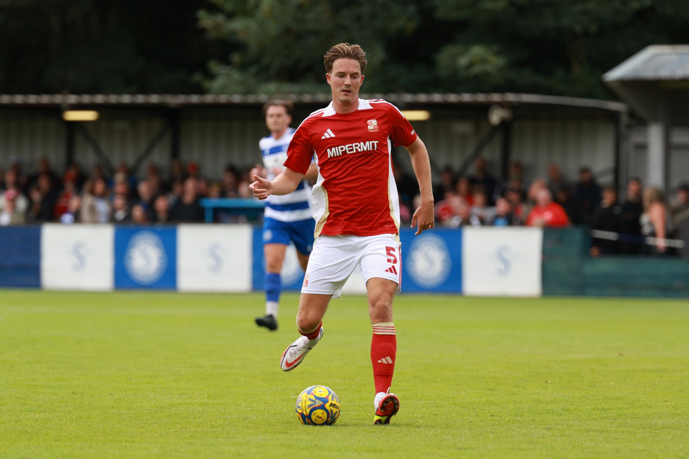 AdverSport's tweet card. Ian Holloway explained that Will Wright missed Swindon Town’s final pre-season friendly at Eastleigh due to a family problem