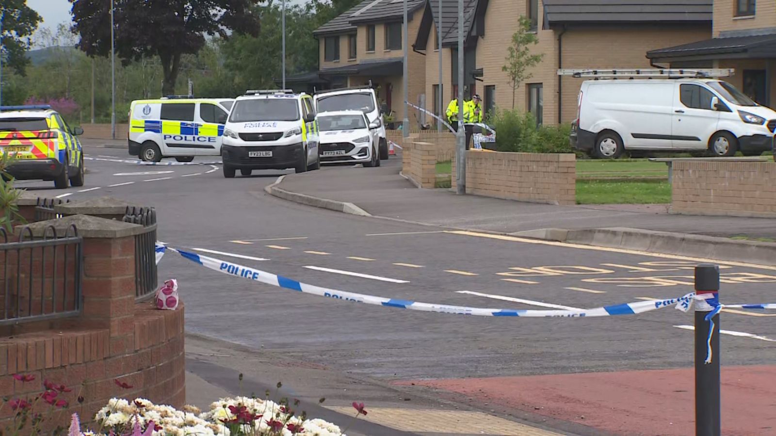 ITVborder's tweet card. Detectives are investigating the attempted murder of a police officer in Dumfries. | ITV News Border