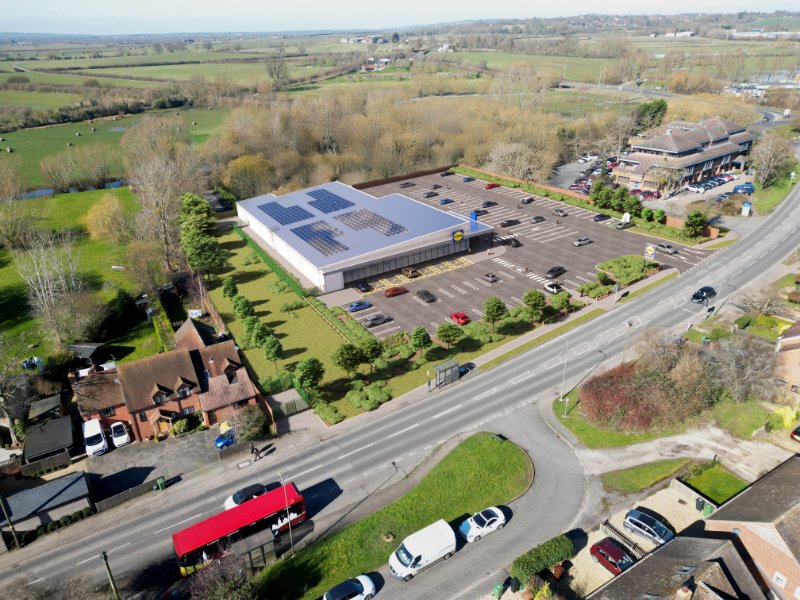 TheOxfordMail's tweet card. Lidl is to press ahead with plans for a new supermarket in an Oxfordshire town.