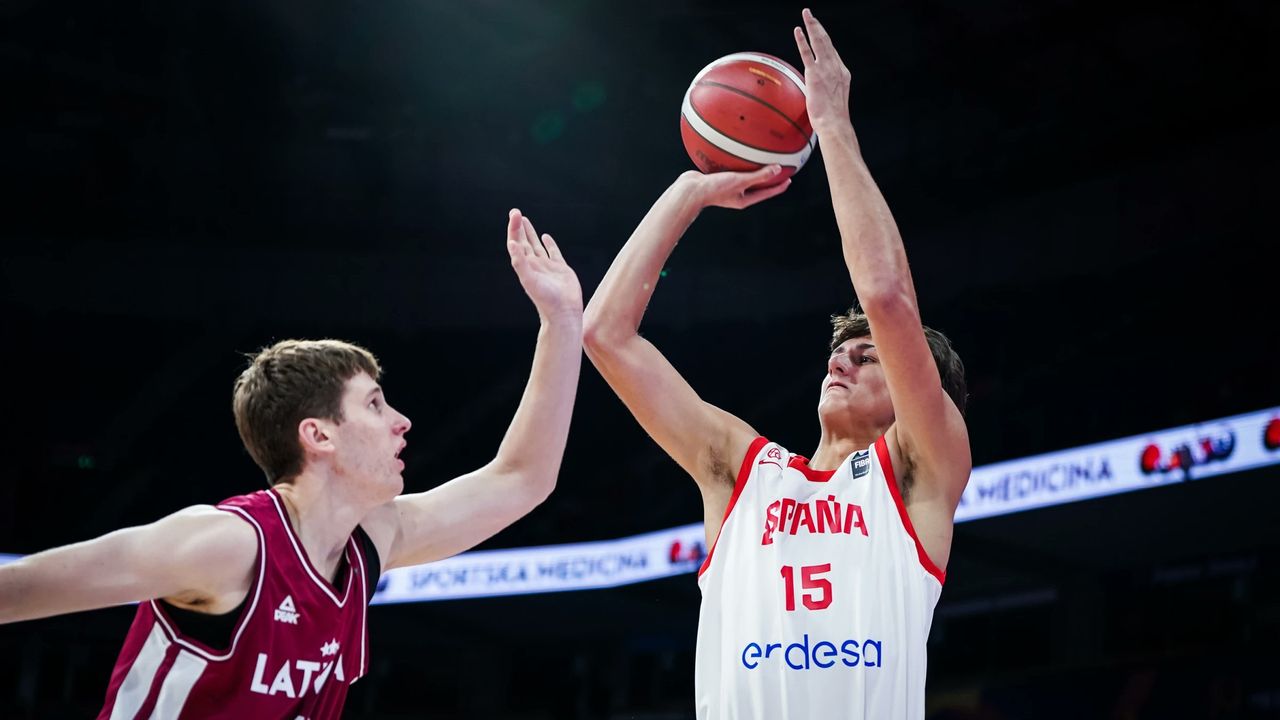 vozferrol's tweet card. Está cuajando un papel destacado en el Eurobasket U18