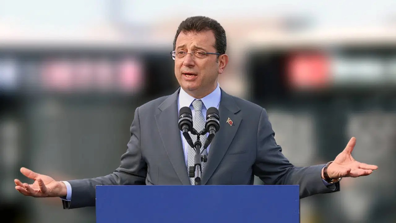DevrimciDusn's tweet card. İstanbul Üniversitesi, CHP'nin cumhurbaşkanı adayı Ekrem İmamoğlu'nun yüksek lisans diplomasını geçersiz kıldığını açıkladı. 18 Mart'ta..