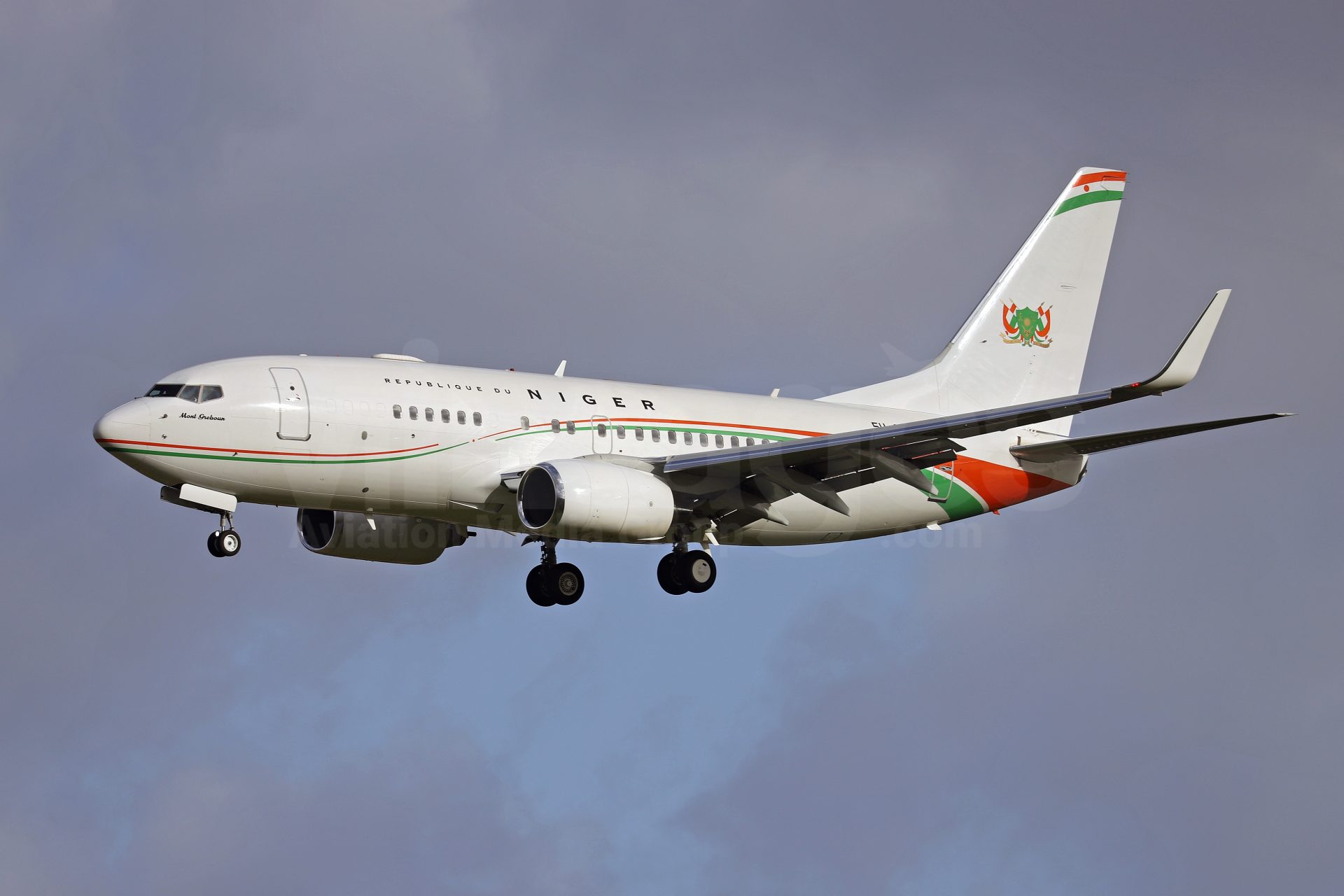 barlamanefr's tweet card. Le gouvernement nigérien a officiellement demandé l’assistance du Maroc pour la mise en place d’un transporteur aérien national, projet destiné à doter Niamey d’un instrument souverain de desserte et...
