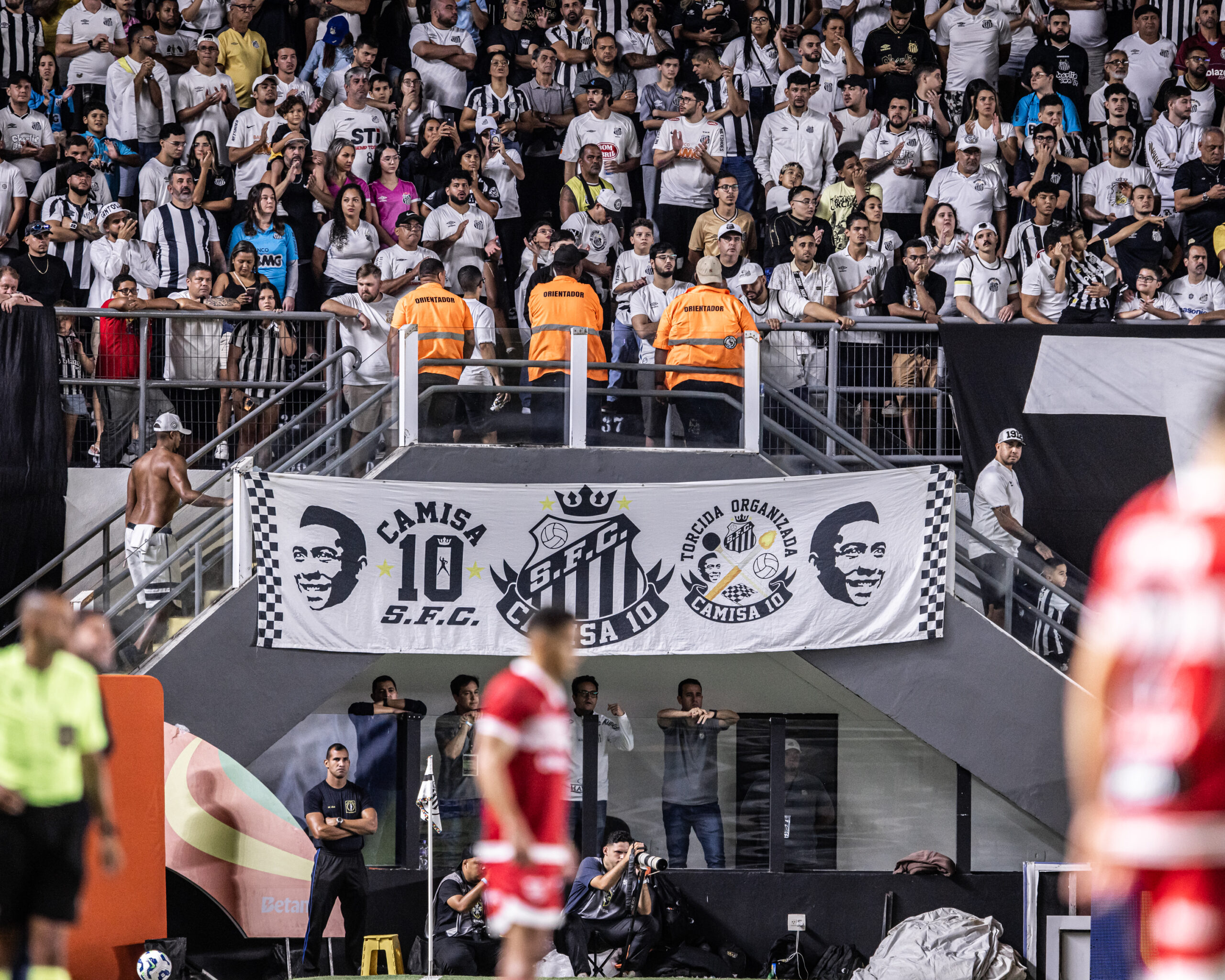 diariodopeixe's tweet card. O Santos foi multado em R$ 95 mil reais por […]