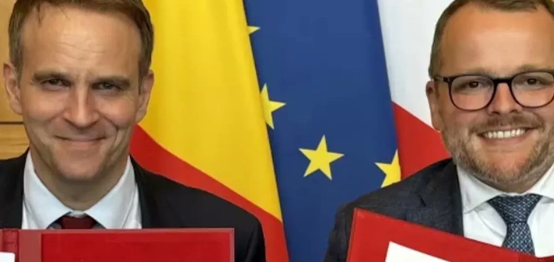 kenwaldek's tweet card. France and Belgium strengthen their nuclear partnership after Brussels abandoned the nuclear phase-out, signing a declaration of intent focused on reactor extension and innovation.
