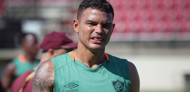 brazbruno's tweet card. Campeão da Champions League, da Supercopa da Europa e do Mundial de Clubes pelo Chelsea, Thiago Silva tem dado dicas valiosas ao técnico Renato Gaúcho para o duelo decisivo do Fluminense amanhã,...