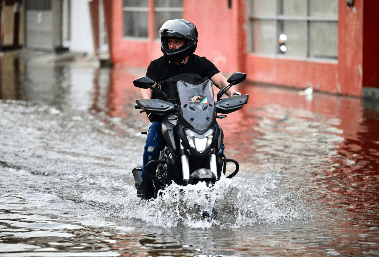 ImagendeVer's tweet card. Las lluvias en Veracruz y Boca del Río continuarán durante los próximos días, según señaló Conagua. 