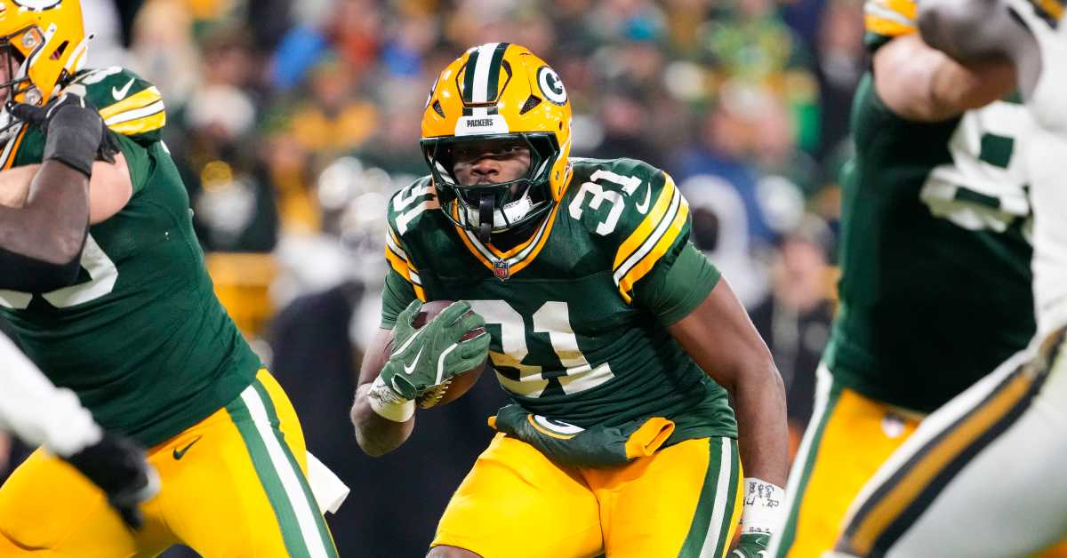 wendellfp's tweet card. Positional breakdown: Running backs