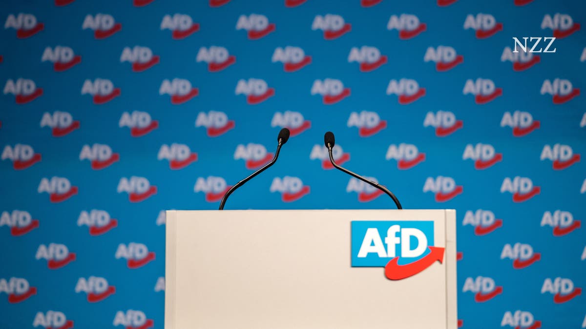 _freidel's tweet card. Auf ihrer Klausurtagung verabschiedete die Partei ein Positionspapier, Kampfbegriffe wie «Remigration» fehlen darin. Ob dahinter eine echte Mässigung steht, bleibt abzuwarten.