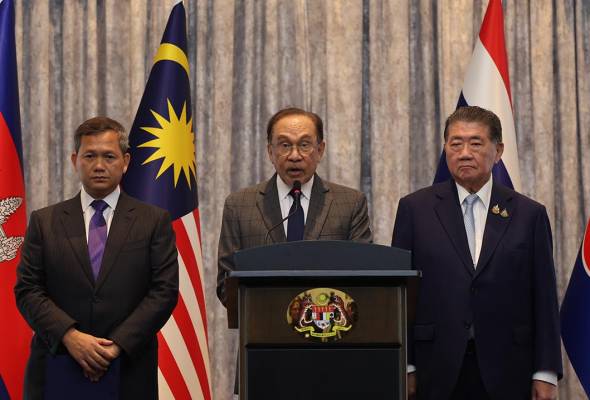 501Awani's tweet card. Donald J Trump, mendakwa dirinya berjaya menjadi perantara dalam mencapai persetujuan gencatan senjata antara Thailand dan Kemboja.