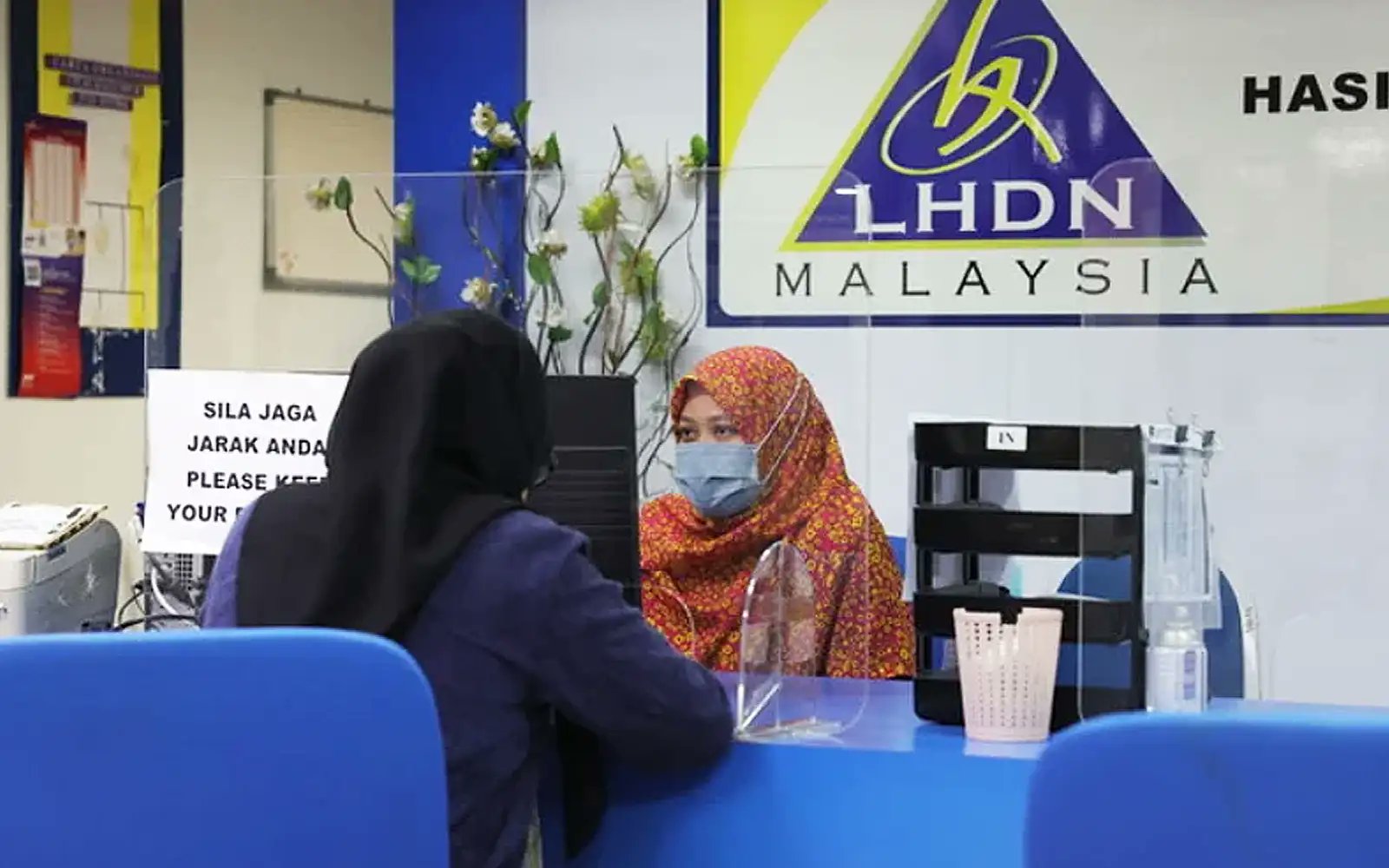 fmtoday's tweet card. Malaysia’s push to go digital raises risks of fragmenting supply chains and hurting mid-tier firms unless exemptions are narrowed, SME support is expanded, and rollout timing is reconsidered.