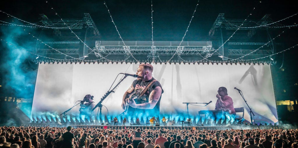 ChrisFHJordan's tweet card. The Boss joined Zach Bryan and Caleb Followill of the Kings of Leon for a rendition of his 1982 classic 'Atlantic City.'