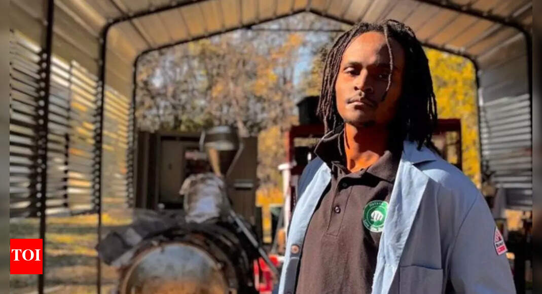 sun_iscompass's tweet card. US News: Atlanta inventor, 21-year-old Julian Brown, is neither dead nor kidnapped, his mother Nia Brown confirmed to Daily Mail amid rife speculations that th.