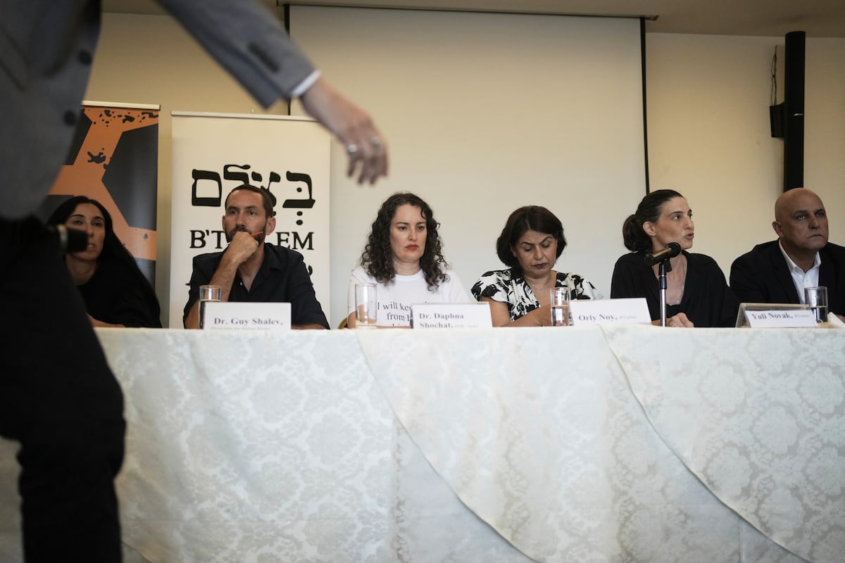 anabeldn's tweet card. B’Tselem y Médicos por los Derechos Humanos describen en sendos informes la “aniquilación” de los palestinos y la destrucción deliberada del sistema sanitario en la Franja