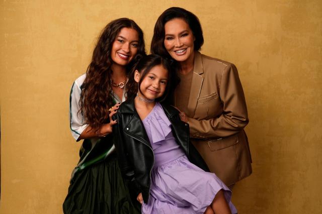 SentandEnt's tweet card. The stars of “Lilo & Stitch” hint at a sequel but remain tight-lipped about details.