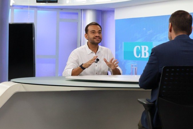 fabiofelixdf's tweet card. O deputado distrital, Fábio Félix, debateu sobre o Plano Diretor de Ordenamento Territorial (PDOT). Além disso, comentou sobre a população que se encontra em vulnerabilidade social