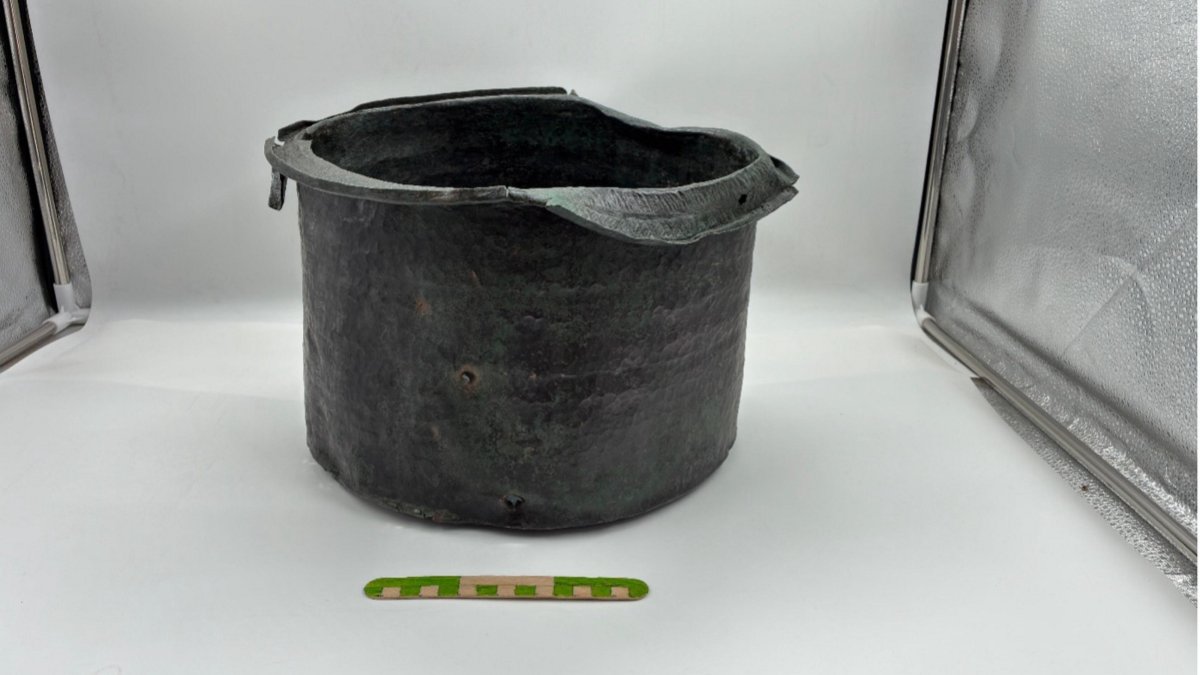 DailySabah's tweet card. During excavation works carried out at the Pergamon Ancient City in the Bergama district of Izmir, western Türkiye, a bronze cauldron believed to date...