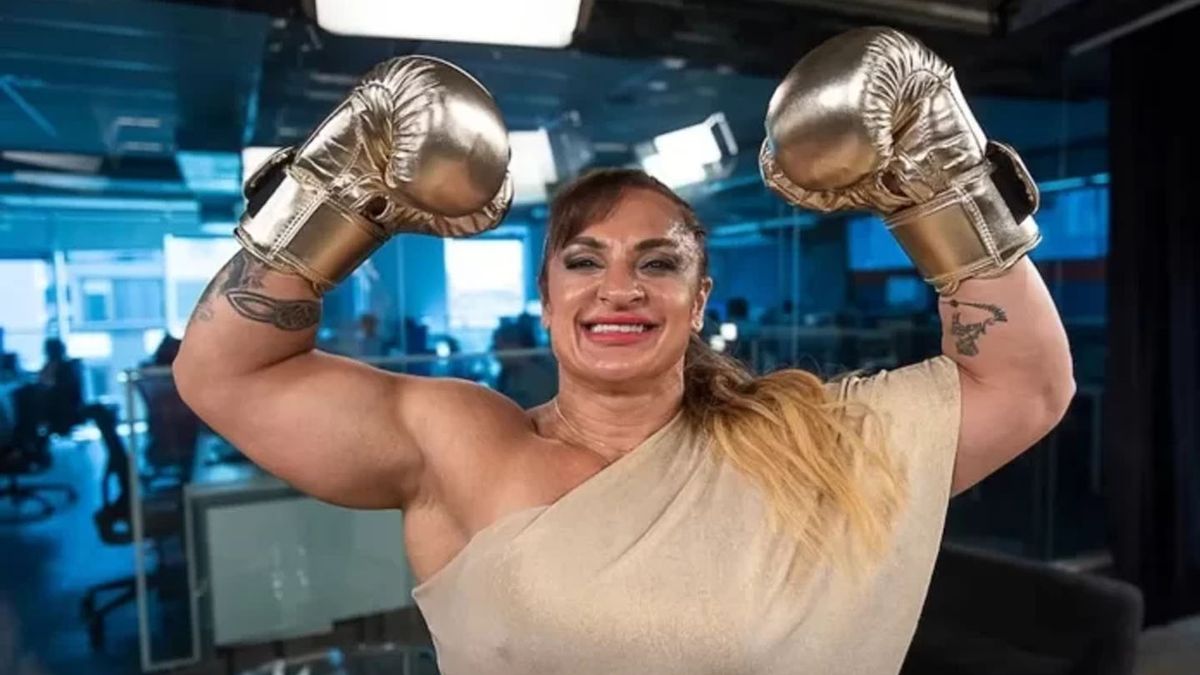 radiolared's tweet card. Alejandra Locomotora Oliveras falleció a los 47 años tras sufrir un ACV. Su vida fue una historia de lucha: desde el abuso y la pobreza hasta convertirse en seis veces campeona del mundo y abrir...