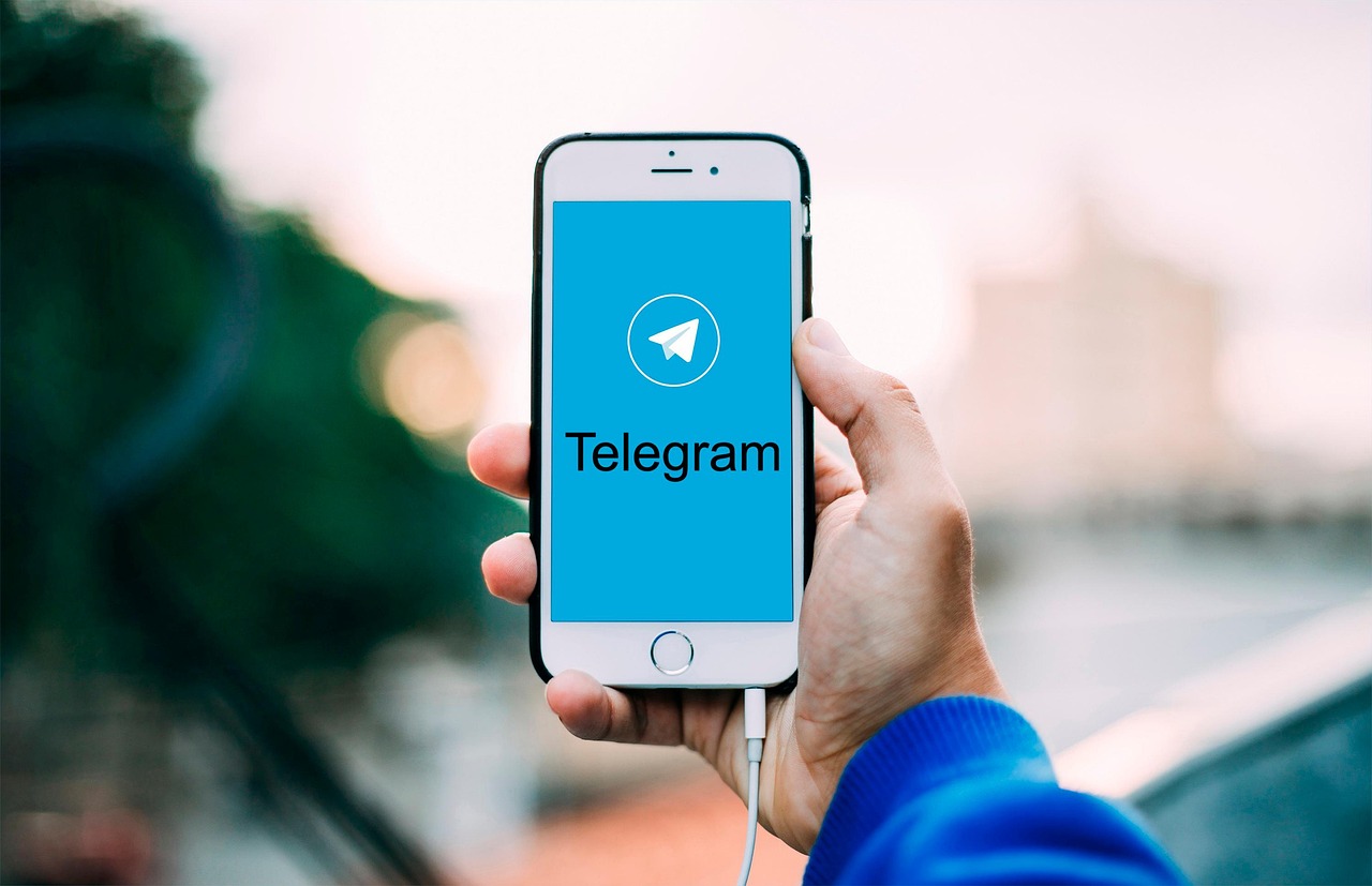 nralv's tweet card. Platformas "Telegram" dibinātājs Pāvels Durovs pirmdien Parīzē tika nopratināts par iespējamo platformas līdzdalību noziedzīgās darbībās, ziņo avoti, kas ir tuvu šai lietai.