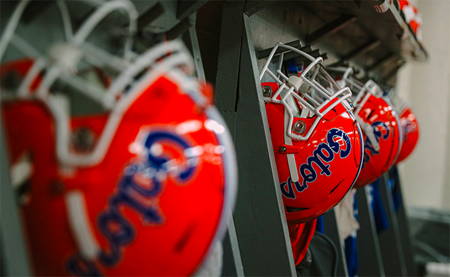 onlygators's tweet card. The Florida Gators' surge on the recruiting trail continued unabated Monday as four-star linebacker Malik Morris (Lakeland, FL) committed to the program. That pledge marked the 15th that the Gators...