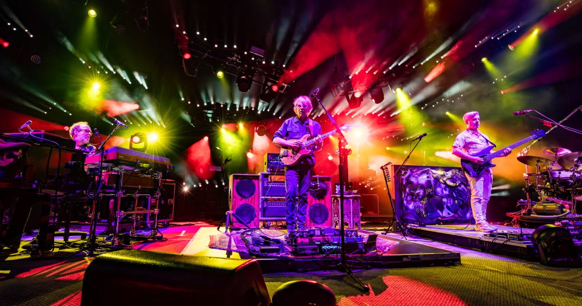 L4LM's tweet card. Phish closed out its 2025 summer tour with a full show worth of "Tweezer Reprise" reprises and all the intensity that came with them.