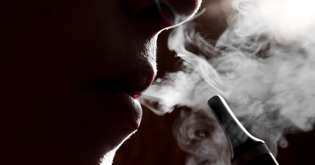 TaliRichman's tweet card. State lawmakers are debating whether to ease up – or double down – on e-cigarette punishments.