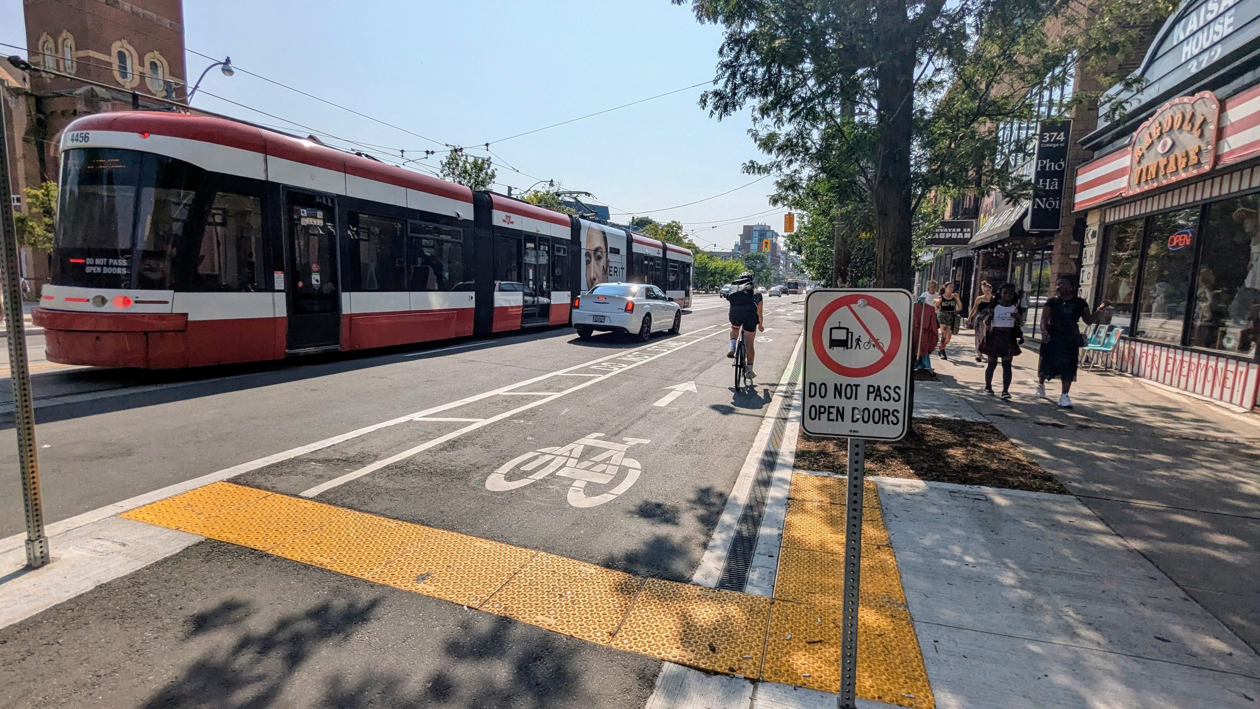 TO_Cycling_Ped's tweet card. The City’s contractor is repairing issues related to ponding in the College Street cycle tracks. During this time, the bikeway will be closed and will reopen on July 26 and 27. The remaining work...
