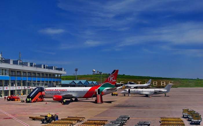 NadaAndersen's tweet card. Entebbe, Uganda: Entebbe International Airport, Uganda’s primary gateway to the world, faced significant disruptions today as staff from the Uganda