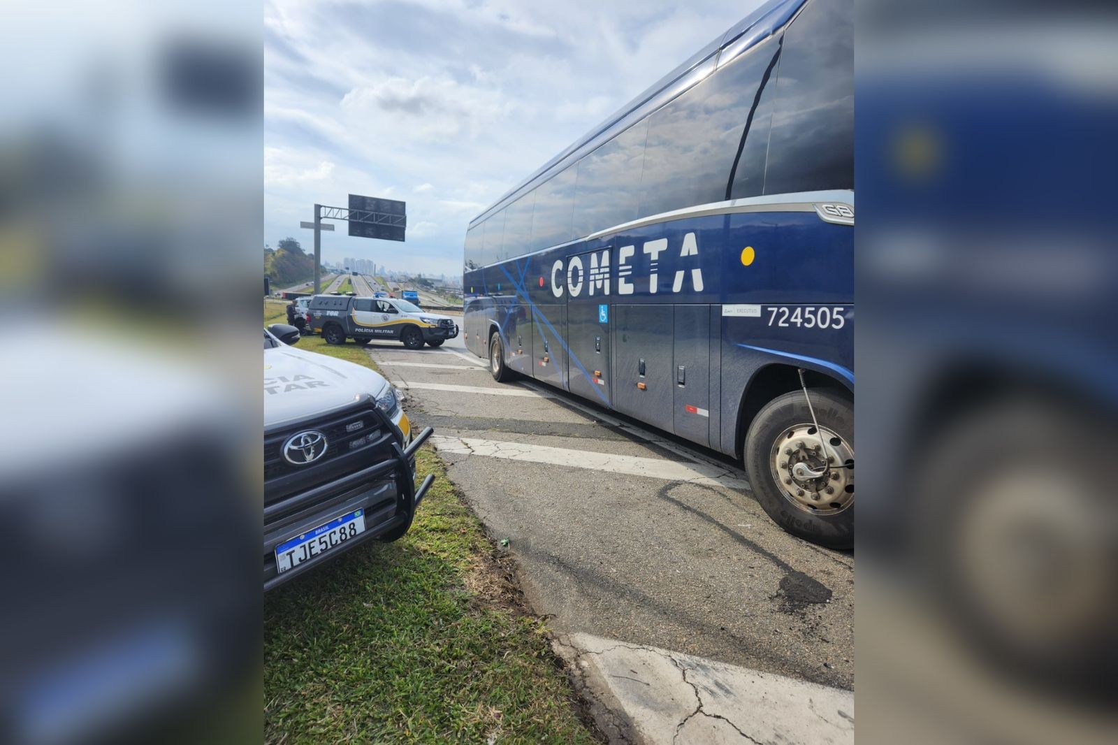 g1sorocaba's tweet card. Vítima, de 47 anos, apresentava mais de 30 perfurações no pescoço e em outras partes do corpo.