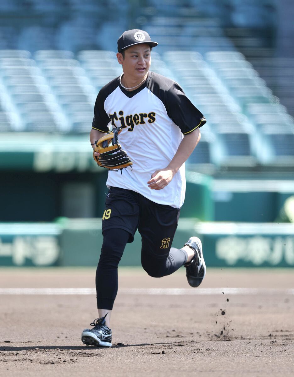 lemon_someone's tweet card. 〝ミスターマジック〟の出番や!! 阪神・大竹耕太郎投手(30)が28日、甲子園での投手指名練習に参加し、先発する29日の広島戦(甲子園)に向けて調整した。引き分け以上なら、中日の結果次第で優勝へのマ