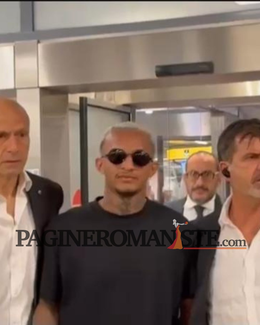 PagineRomaniste's tweet card. Wesley Fraça è stato ufficialmente annunciato come nuovo rinforzo della Roma. L’esterno brasiliano ha rilasciato le sue prime dichiarazioni ai canali