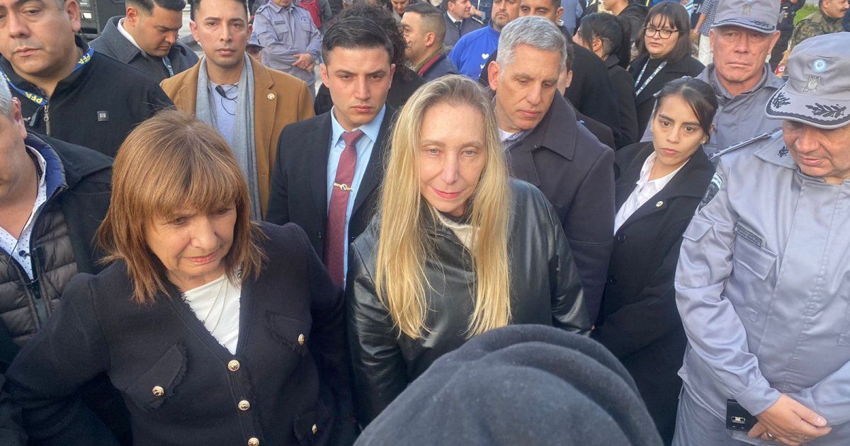 Letra_P's tweet card. Karina Milei quiere ganar, pero teme que la ministra arrase, se envalentone y se subleve en 2027. La exgobernadora rechaza un acuerdo. Angelici lleva y trae.