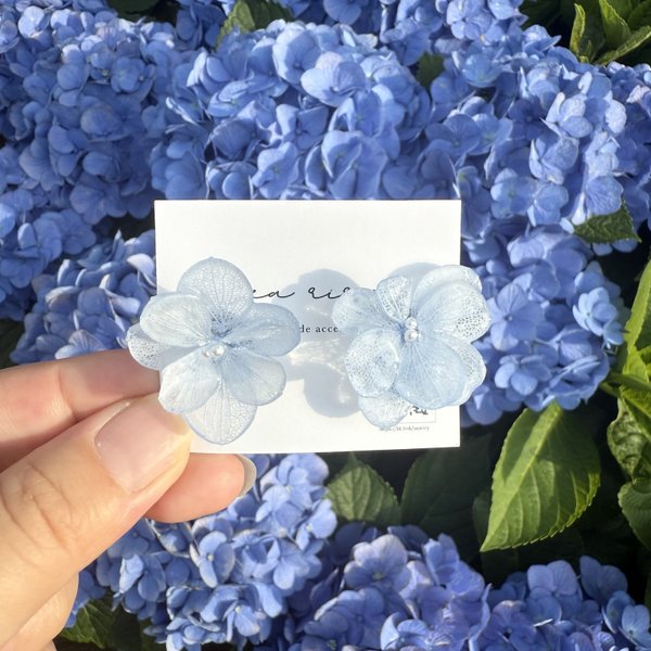 sea_riry's tweet card. 890円 | ご覧頂きありがとうございます。2点購入で3点目無料（3点の中で価格の一番低いものがプレゼントとなります。）3点ご購入希望の方は必ずご購入前にコメントをよろしくお願い致します。ご購入後のご対応は致しかねます。ご了承くださいませ。______紫陽花をひとつひとつレ...