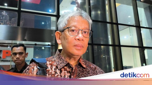 HMMurah3's tweet card. KPK akan menahan mantan Dirut BJB Yuddy Renaldi dan 4 tersangka lainnya dalam kasus dugaan korupsi pengadaan iklan. Proses penahanan segera dilakukan.