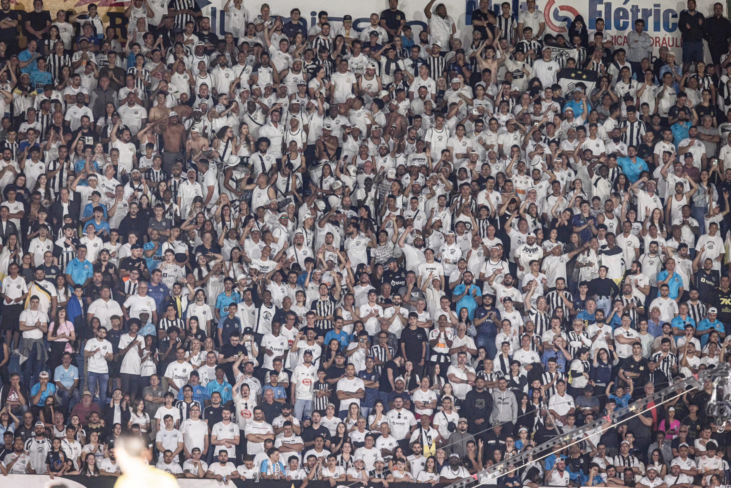 diariodopeixe's tweet card. Santos aparece como a 10ª maior torcida do país em nova pesquisa Ipsos-Ipec